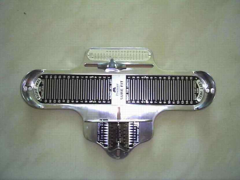 Foot-Measuring-Device-Foot-Sizer